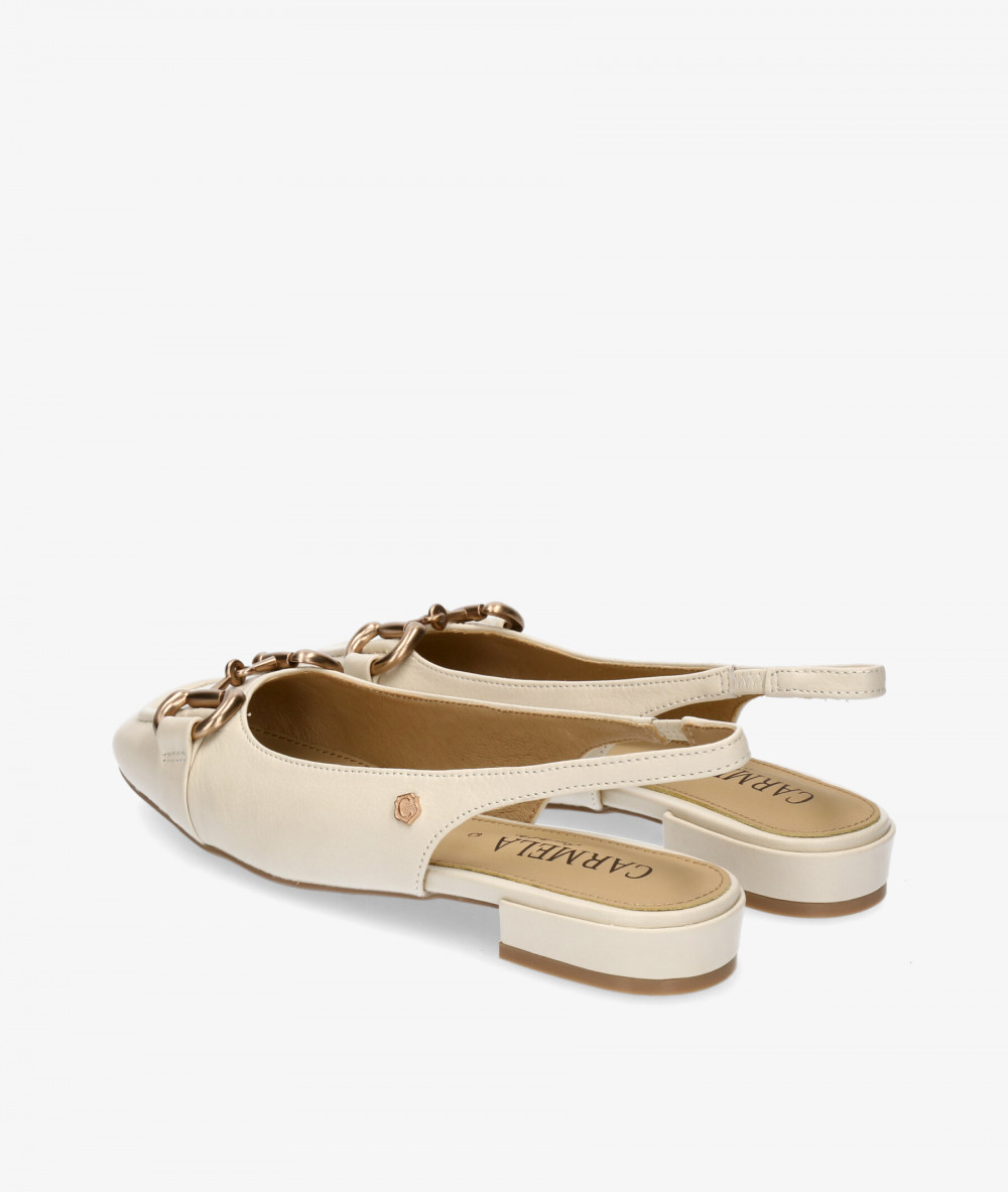 Carmela Dress low heel shoes 161500 in off-white