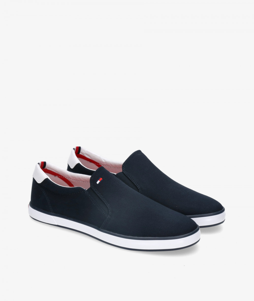 Tommy Hilfiger Sneakers  ICONIC SLIP ON SNEAKER in navy blue