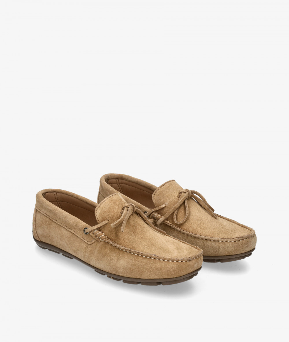 Traveris Loafers 33721 in taupe split suede