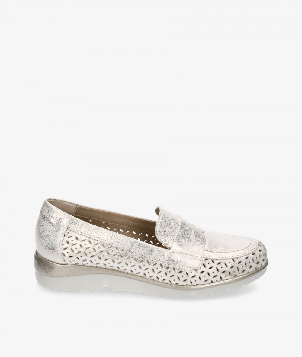 Pitillos Loafers 5620 in gold