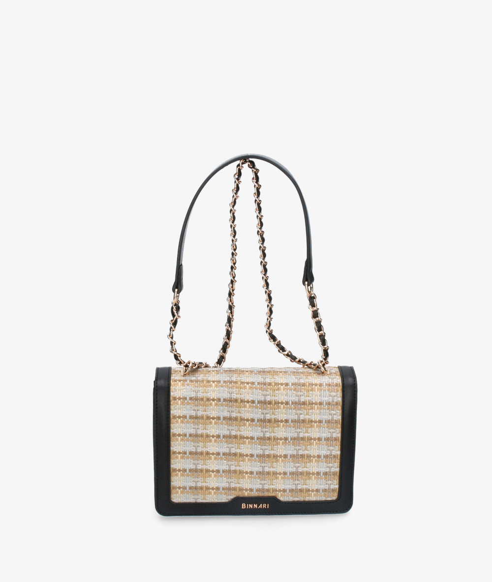 Elevate your look! Our Bag collection a combination of design, quality and comfort for your daily outfits