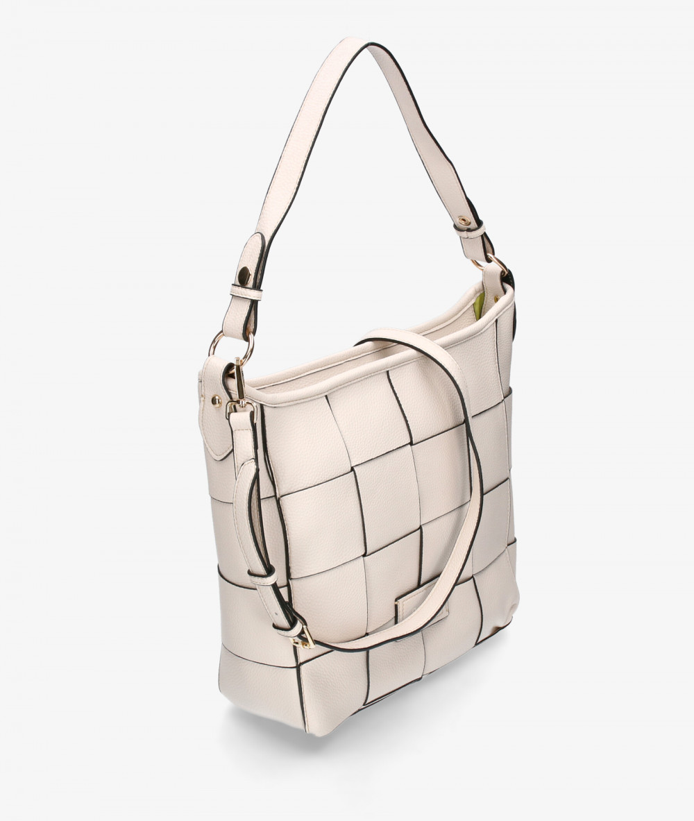 Elevate your look! Our Bag collection a combination of design, quality and comfort for your daily outfits