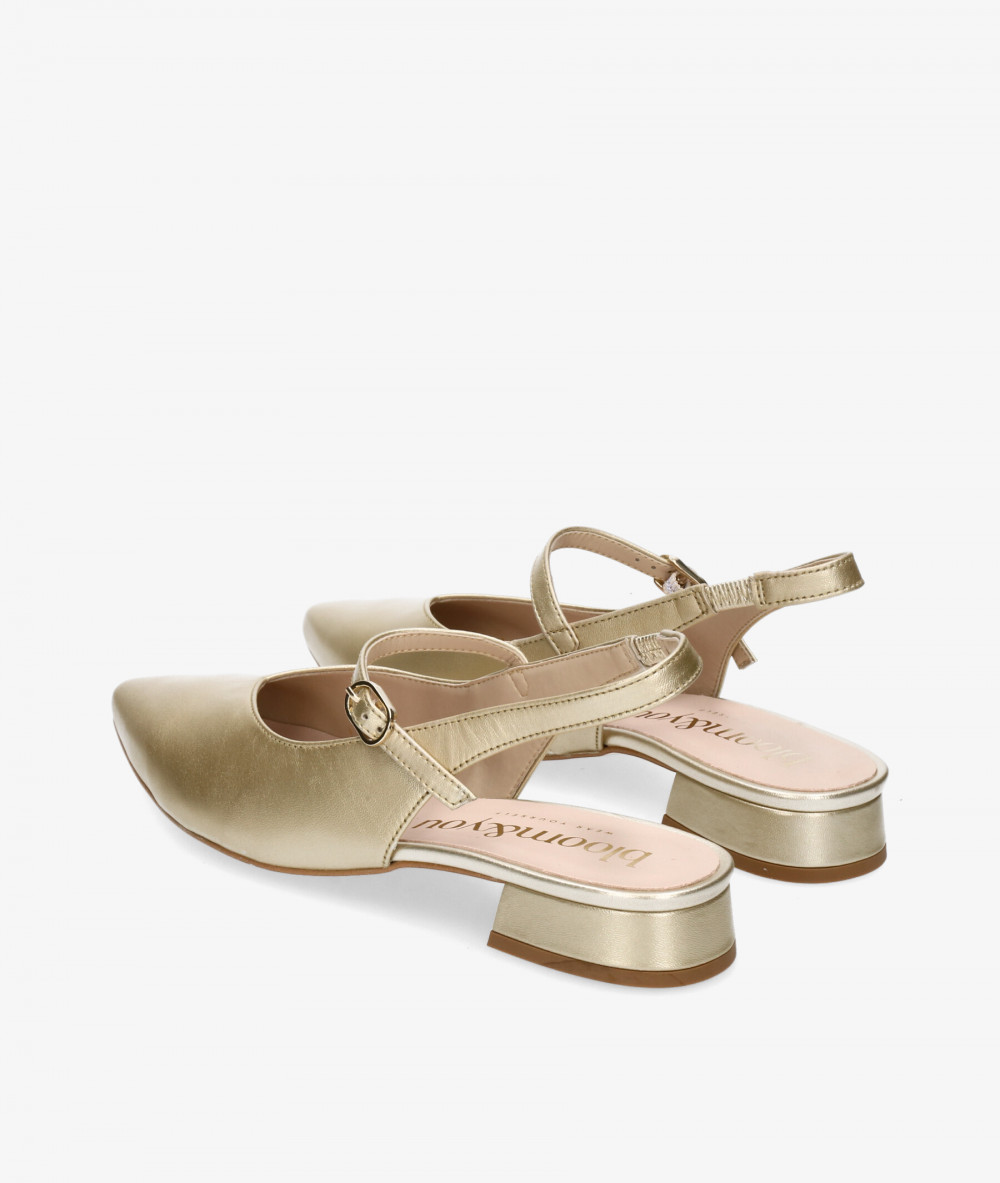 bloom&you Dress low heel shoes RENATA in platinum