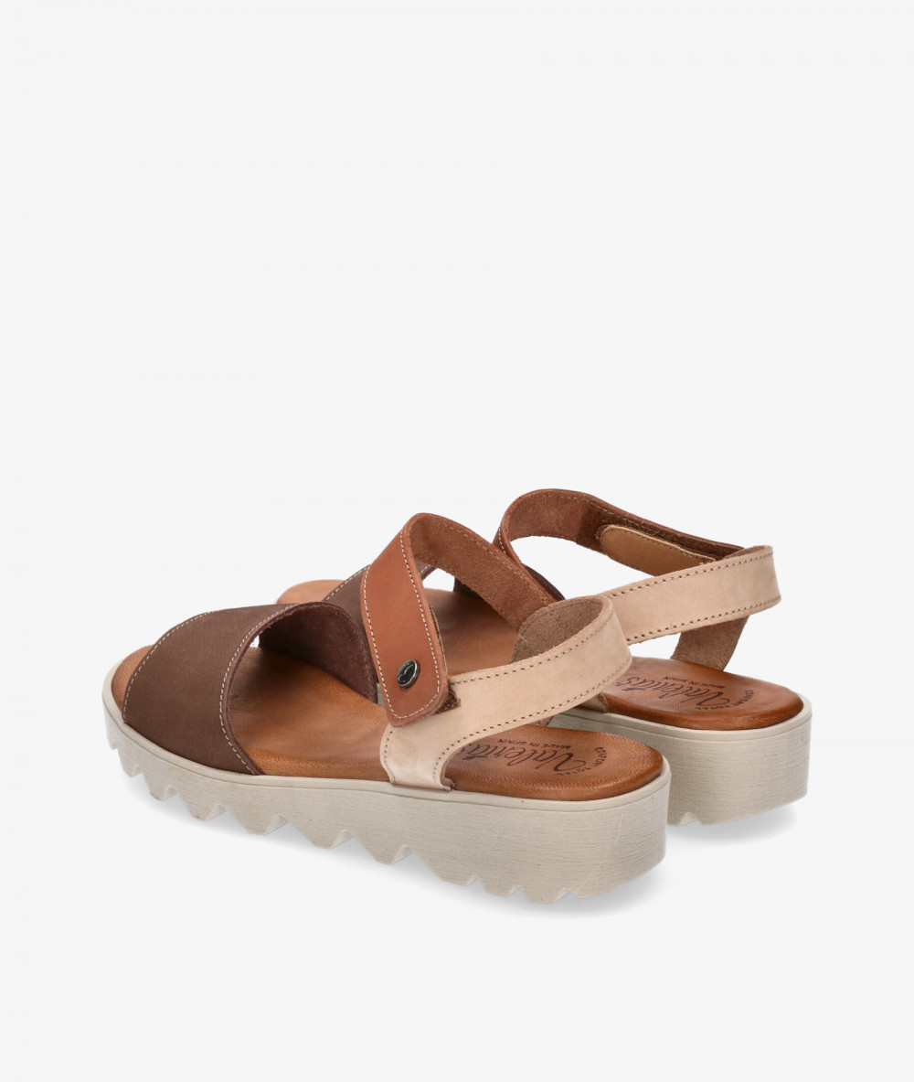 Sandalias Valeria´s  7144 en marrón
