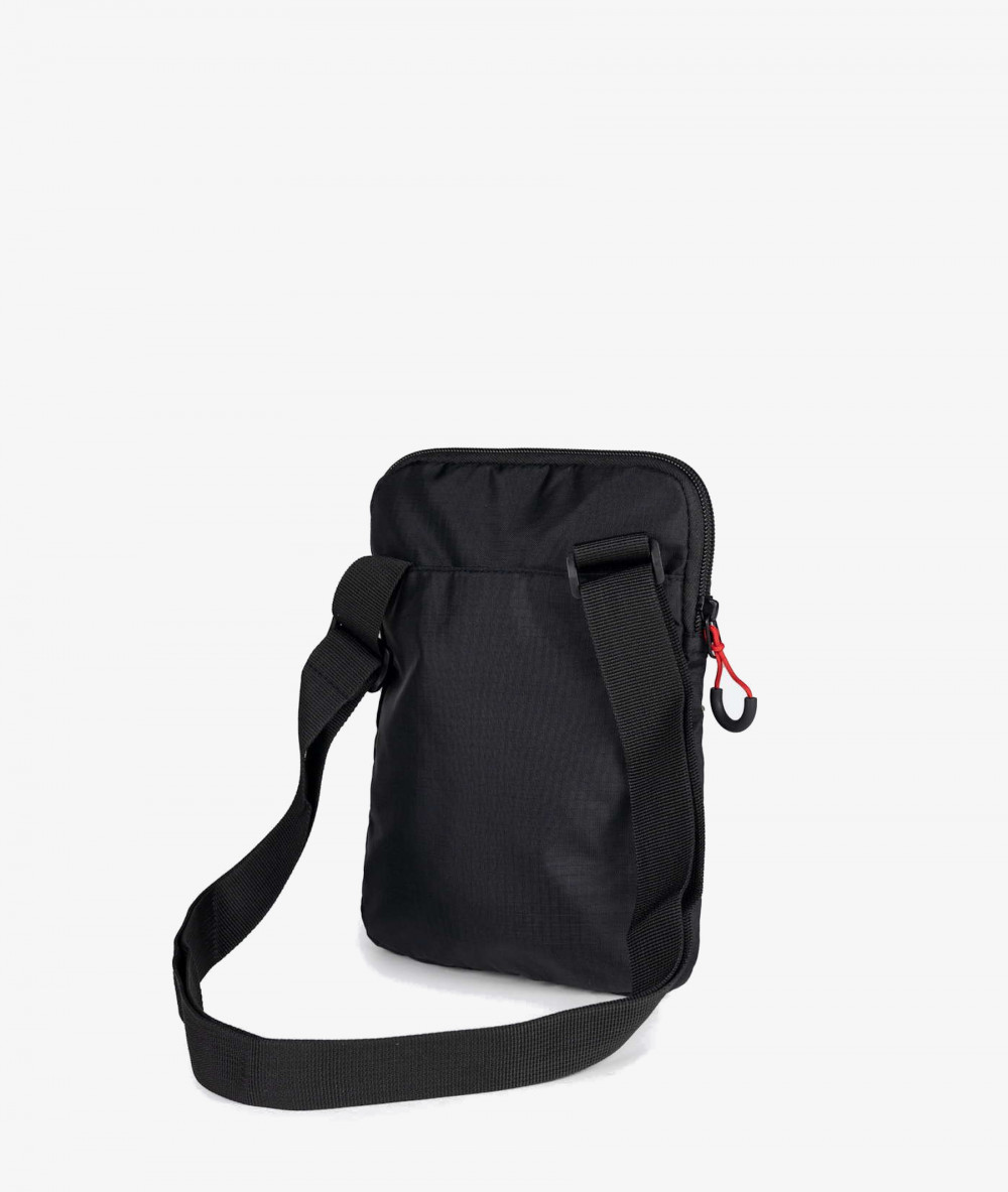 Bolso textil MUNICH CROSSBODY SLIM en negro Bolso textil MUNICH CROSSBODY SLIM en negro