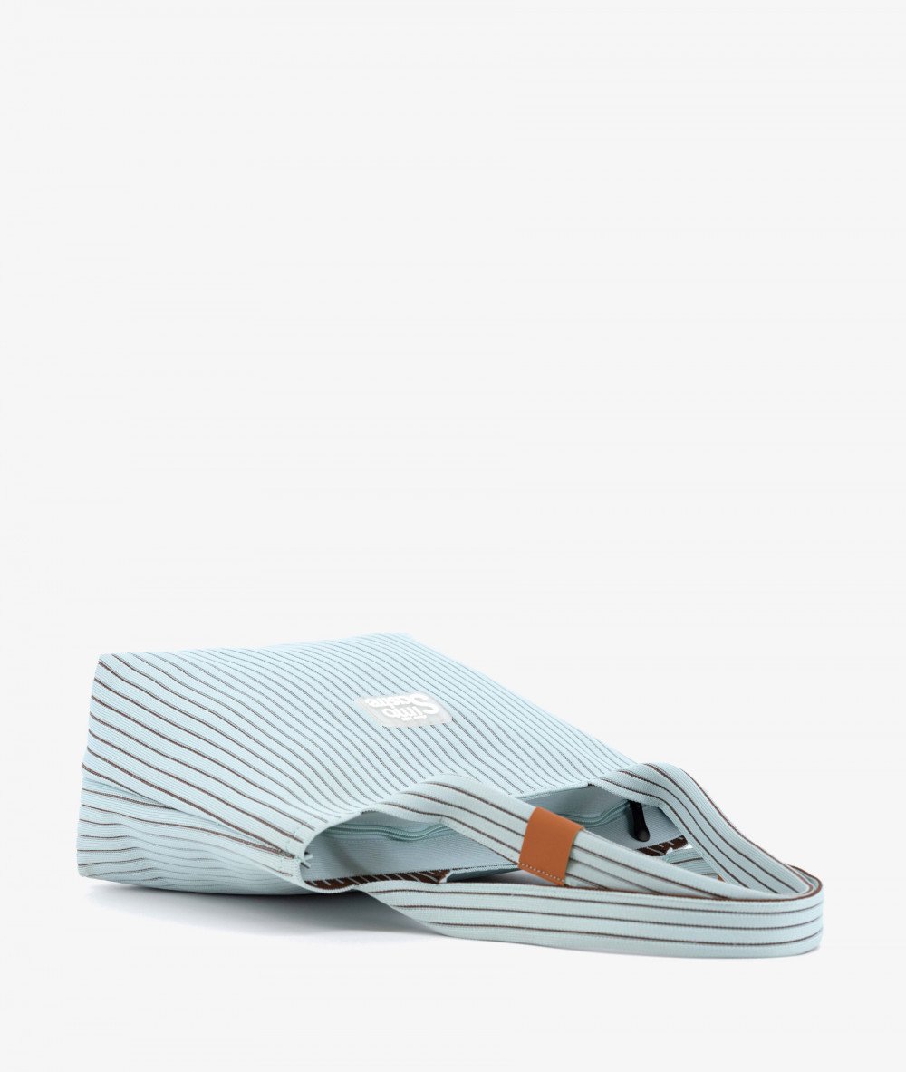 Elevate your look! Our Bag collection a combination of design, quality and comfort for your daily outfits