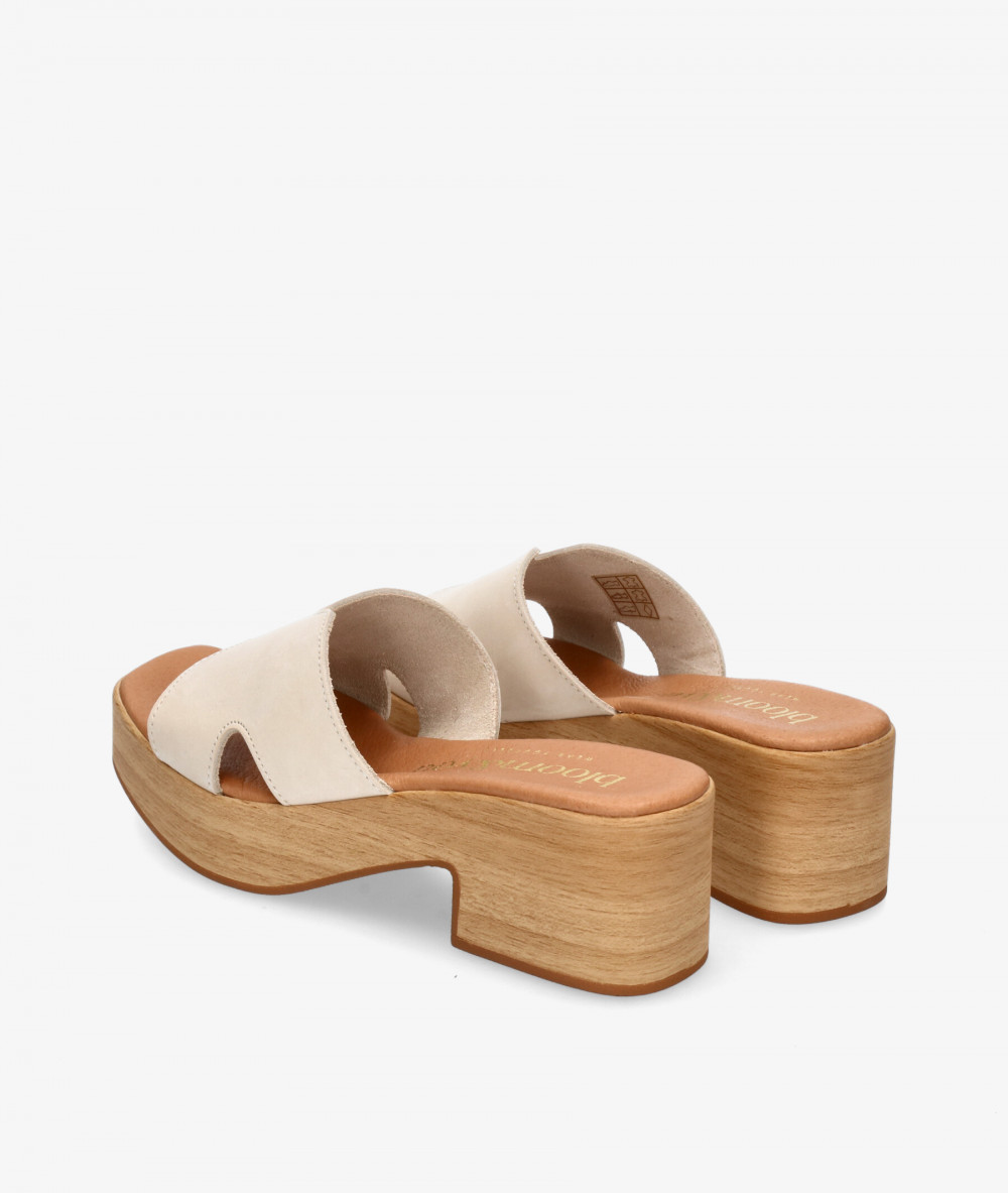 bloom&you Sandals  LEONOR in off-white nubuck