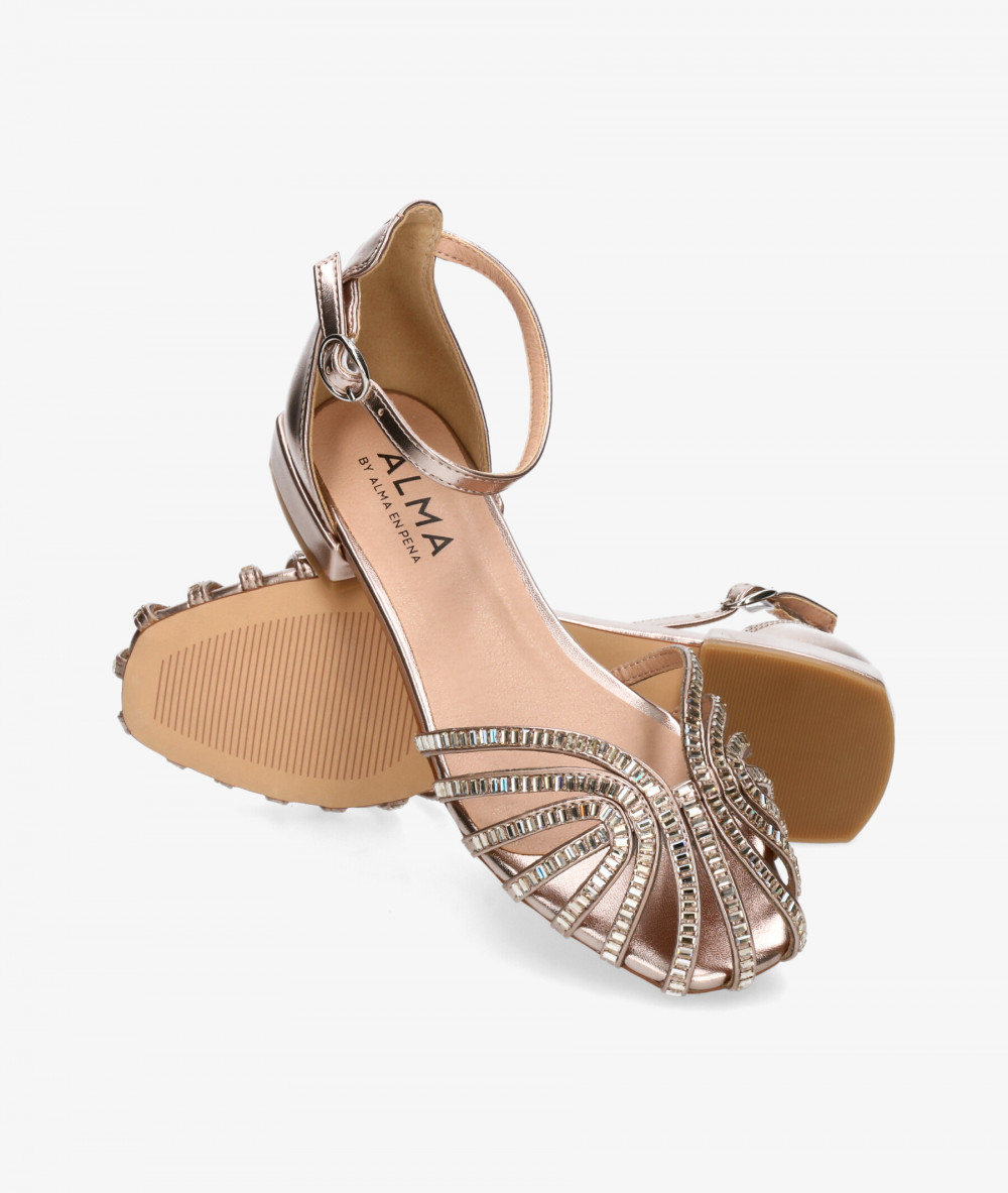 Alma by Alma en Pena Dress low heel shoes 2000 in gold