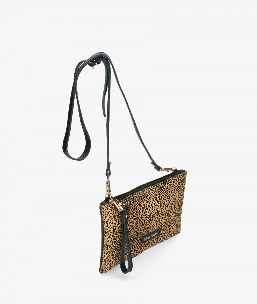 Elevate your look! Our Bag collection a combination of design, quality and comfort for your daily outfits