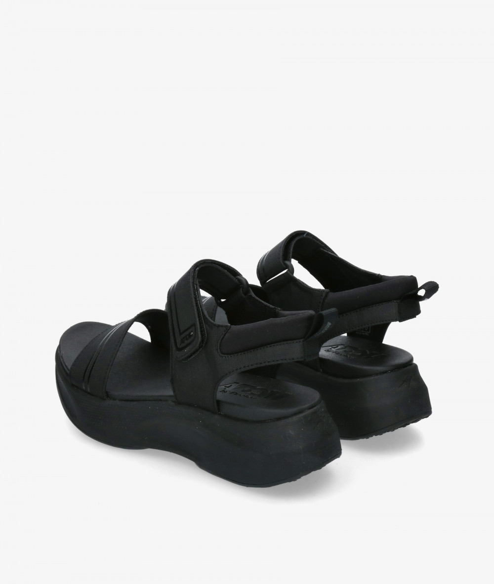 Sandalias Fluchos  AT169 en negro