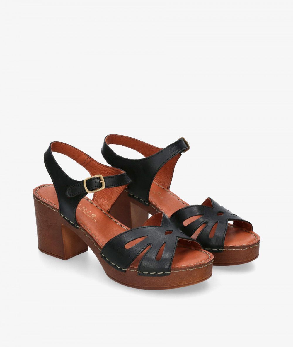 Traveris Sandals  1145068 in black