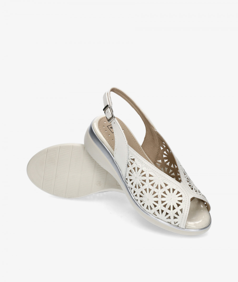 Pitillos Sandals  5593 in off-white