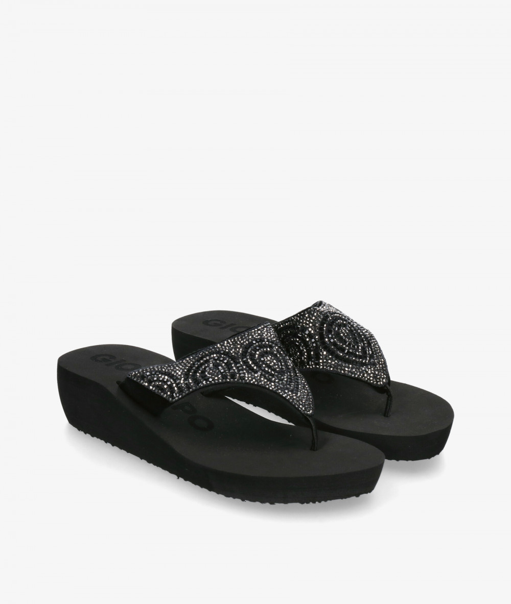 Gioseppo Sandals  BUCCHERI in black