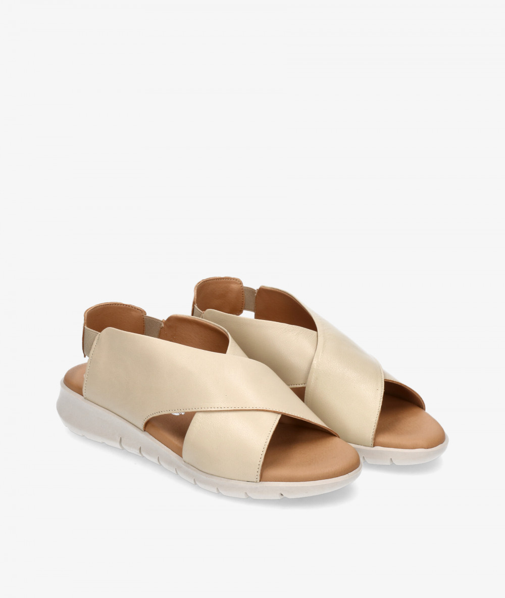 Sandalias Valeria´s  1023 en beige