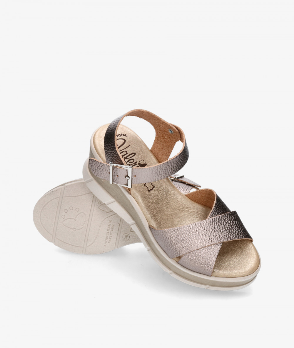 Sandalias Valeria´s  1164 en taupe metalizado