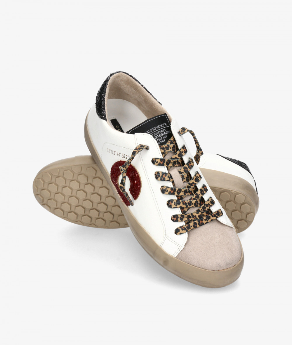 Deportivos CORINA  M4500 en leopardo  Deportivos CORINA  M4500 en leopardo