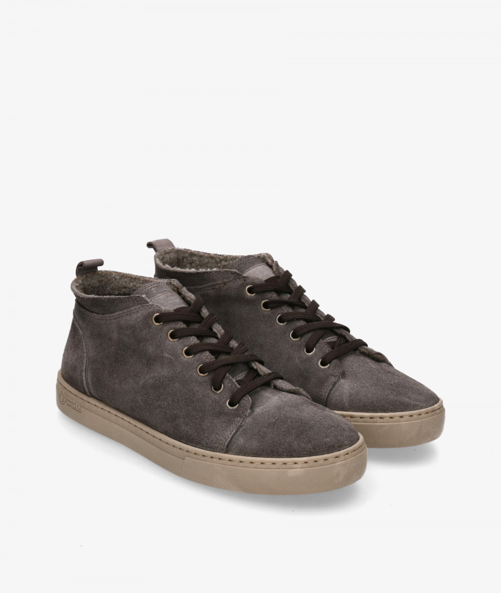 Deportivos Natural World  6721 en serraje gris Deportivos Natural World  6721 en serraje gris