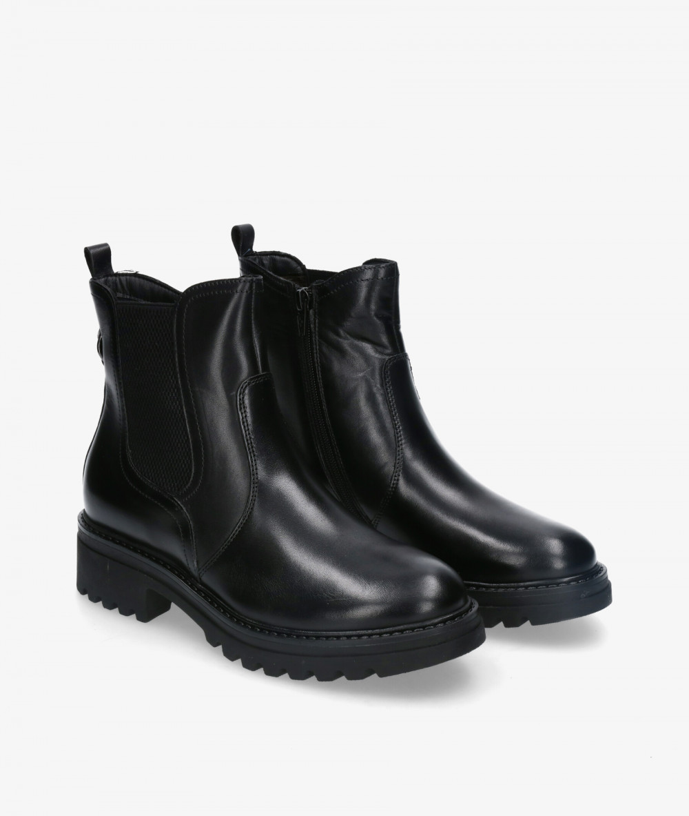 Botines Traveris  LOR17-690 en negro Botines Traveris  LOR17-690 en negro