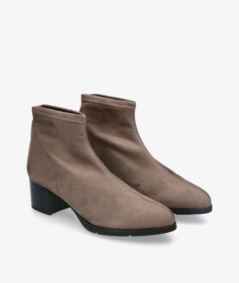 Botines pabloochoa.shoes  5107 en taupe
