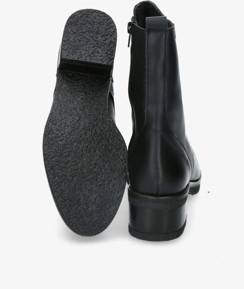 Botines Valeria´s  9550 en negro Botines Valeria´s  9550 en negro