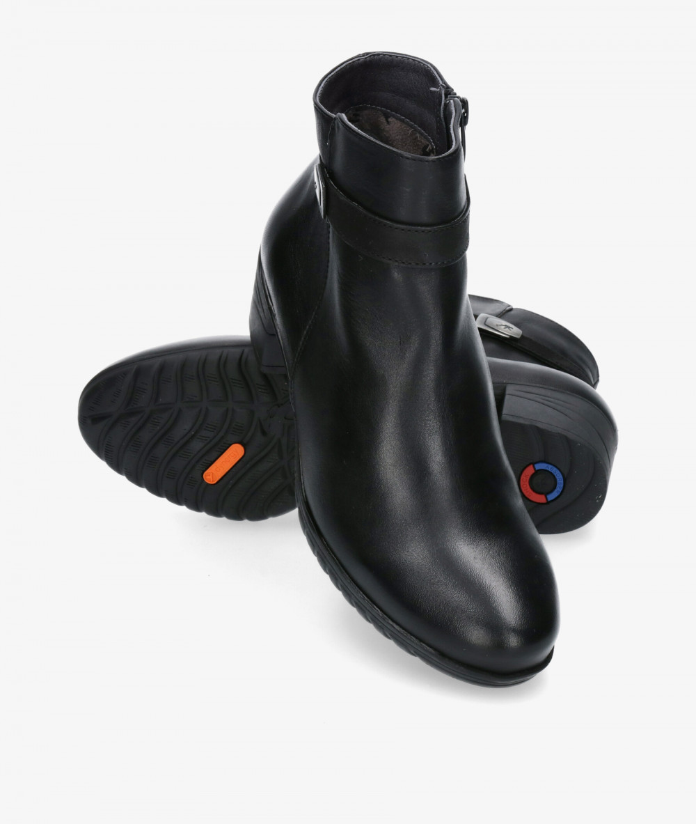 Botines Fluchos F0937 en negro