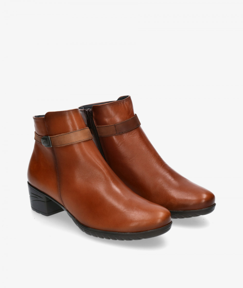 Fluchos Ankle boots  F0937 in leather Fluchos Ankle boots  F0937 in leather