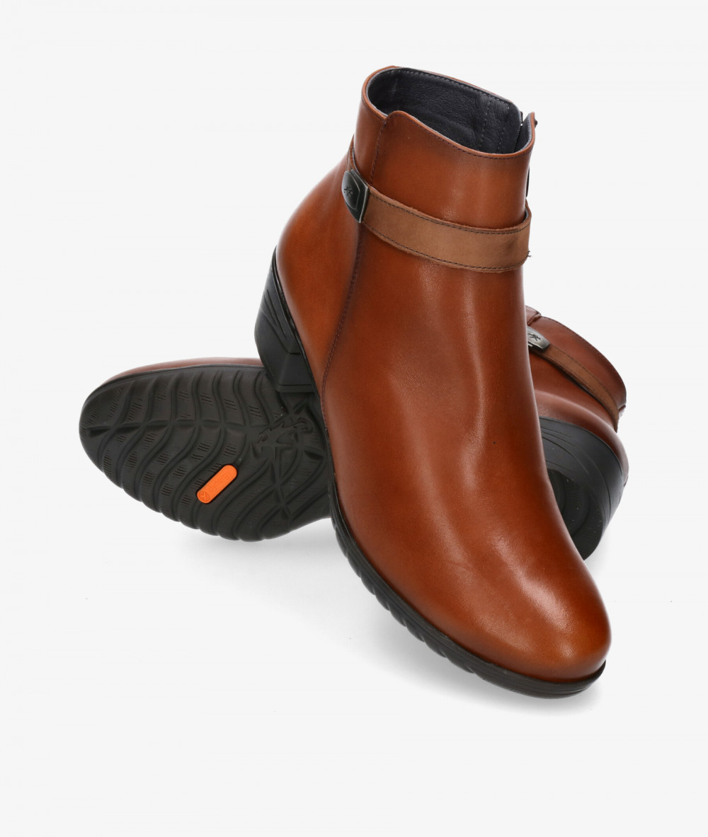 Botines Fluchos F0937 en cuero