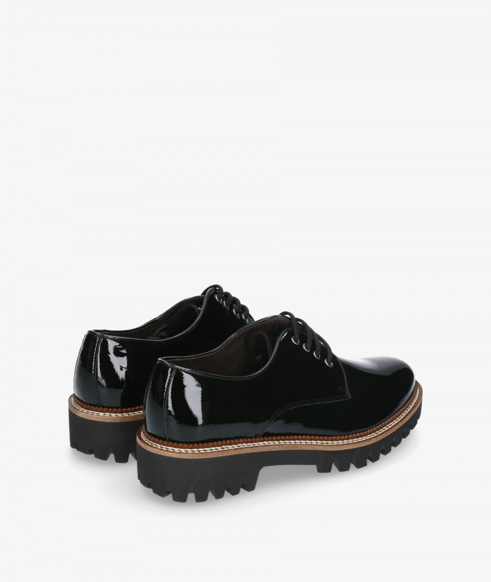 Zapatos inglés Kénnebec 7050 en charol negro Zapatos inglés Kénnebec 7050 en charol negro