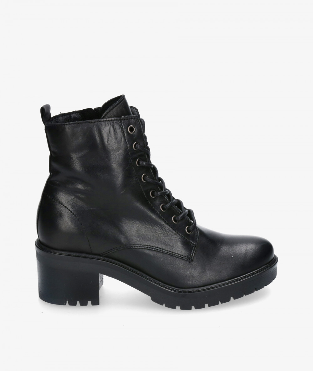 Traveris Ankle boots  IB1988 in black Traveris Ankle boots  IB1988 in black