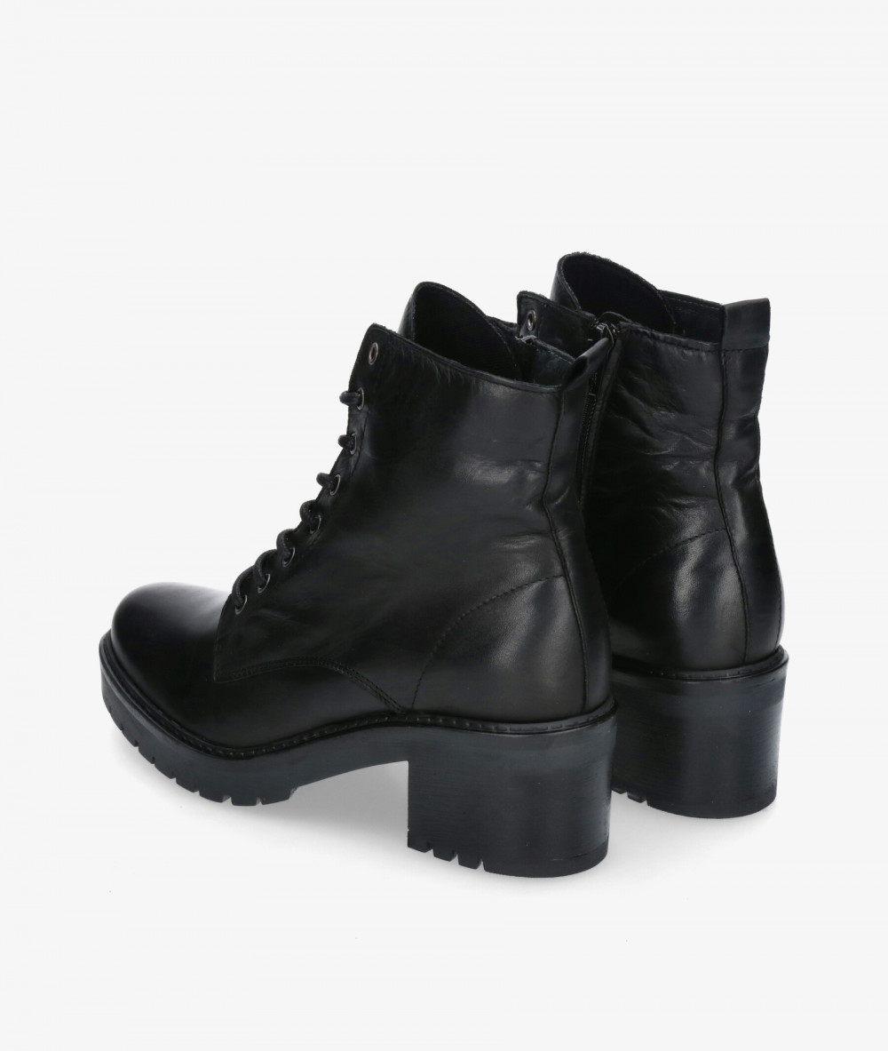 Botines Traveris IB1988 en negro