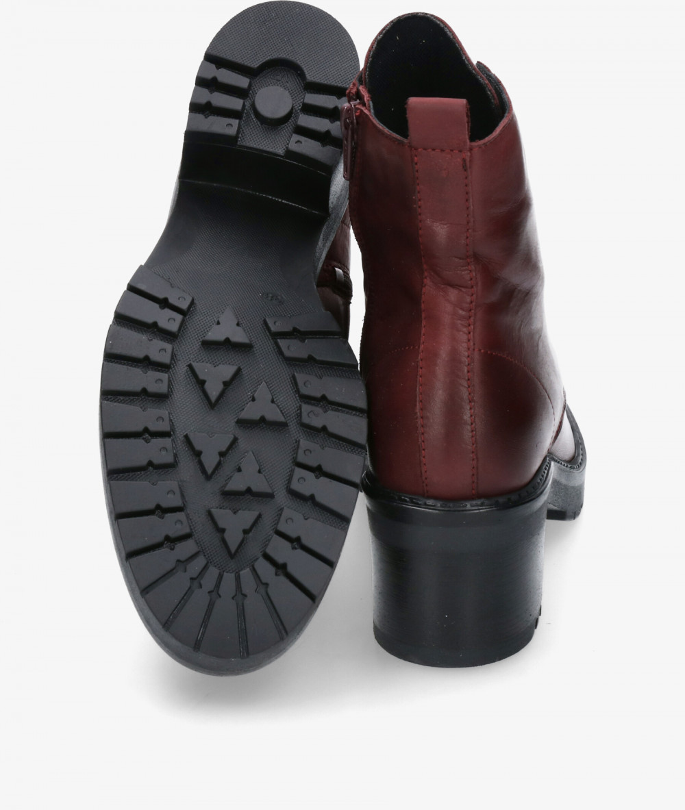 Botines Traveris IB1988 en burdeos