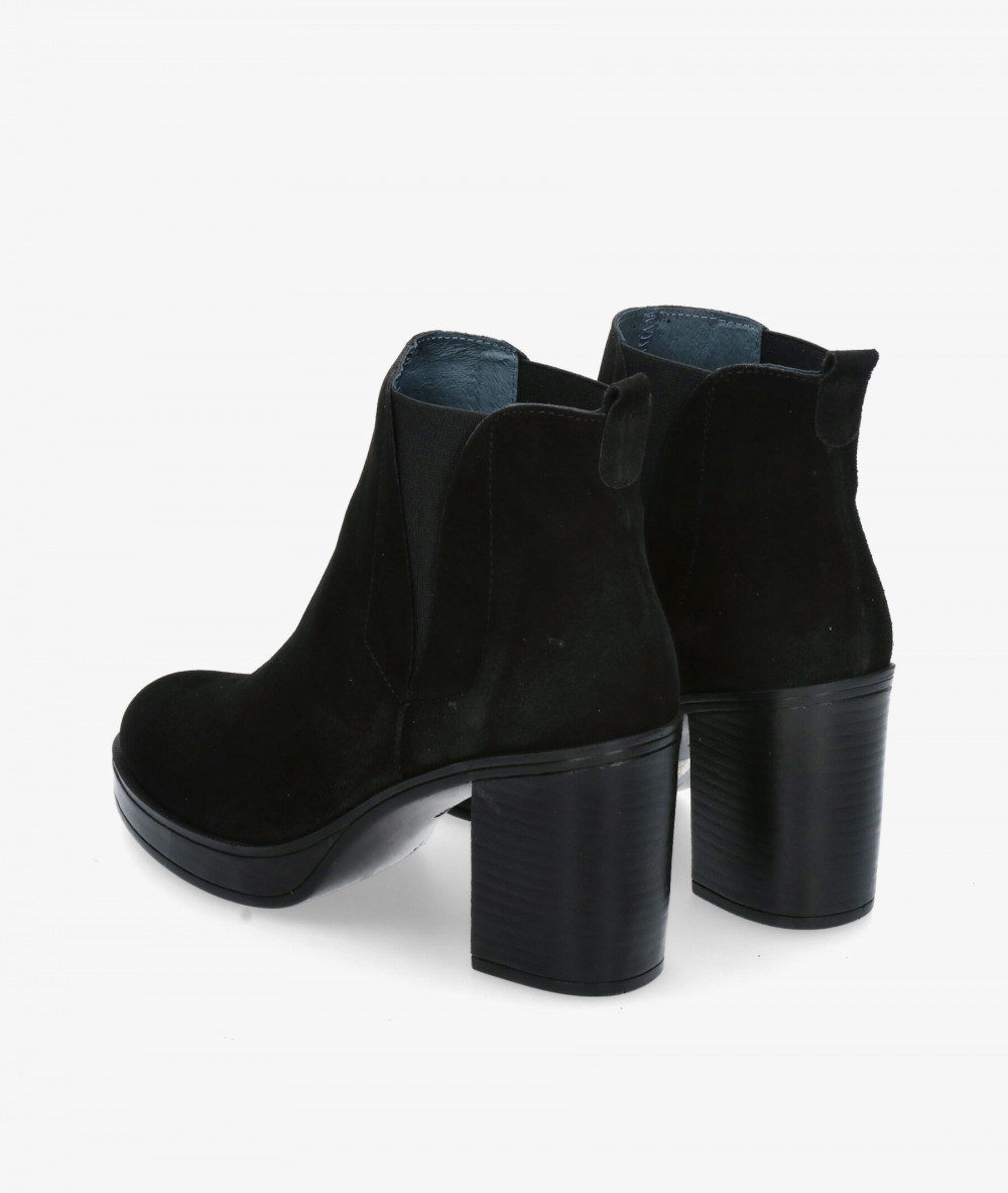 Funny Lola Ankle boots  452 in black split suede Funny Lola Ankle boots  452 in black split suede