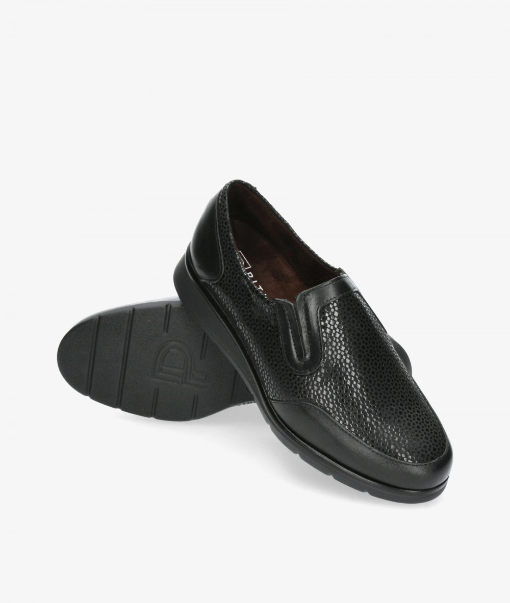 Zapatos confort Pitillos 10011 en negro Zapatos confort Pitillos 10011 en negro