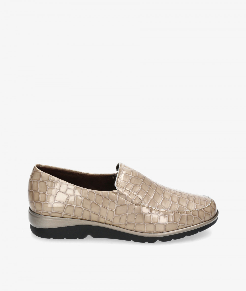 Zapatos confort Pitillos 10003 en charol hueso Zapatos confort Pitillos 10003 en charol hueso