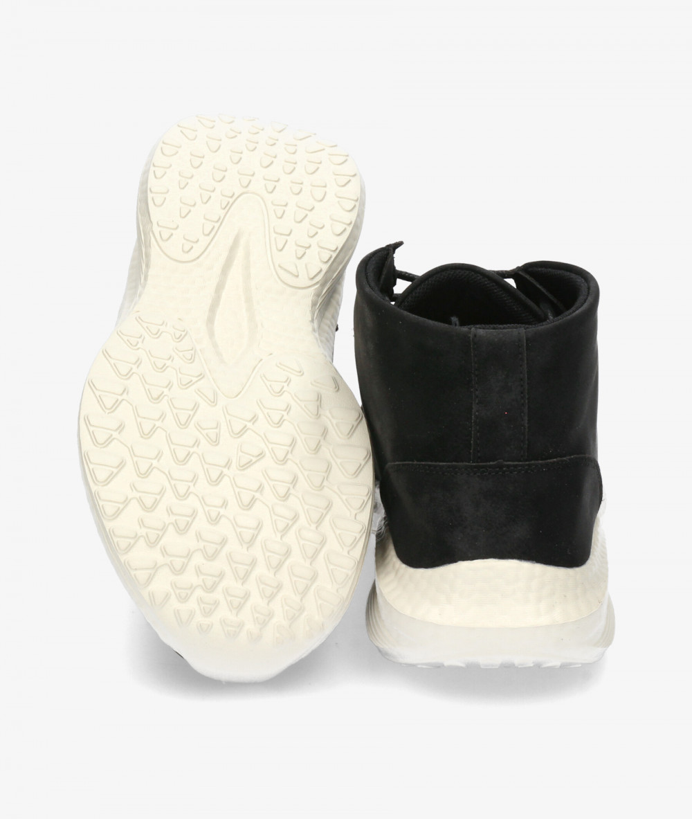 Botines EOLIGEROS RIVER en negro