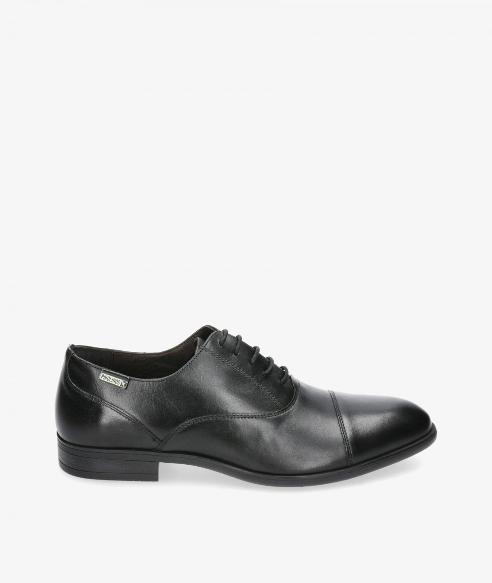 Zapatos de vestir Pikolinos M7J-4184 en negro Zapatos de vestir Pikolinos M7J-4184 en negro