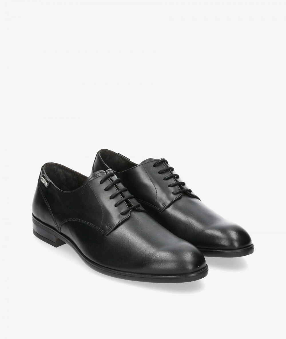 Zapatos de vestir Pikolinos M7J-4187 en negro Zapatos de vestir Pikolinos M7J-4187 en negro