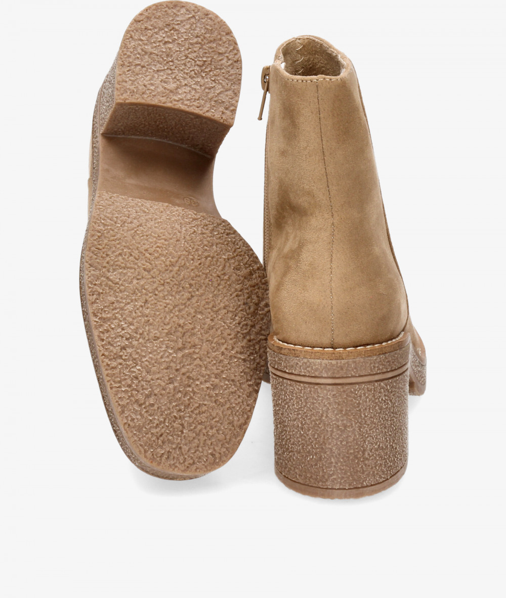 Botines CORINA  M3980 en beige Botines CORINA  M3980 en beige