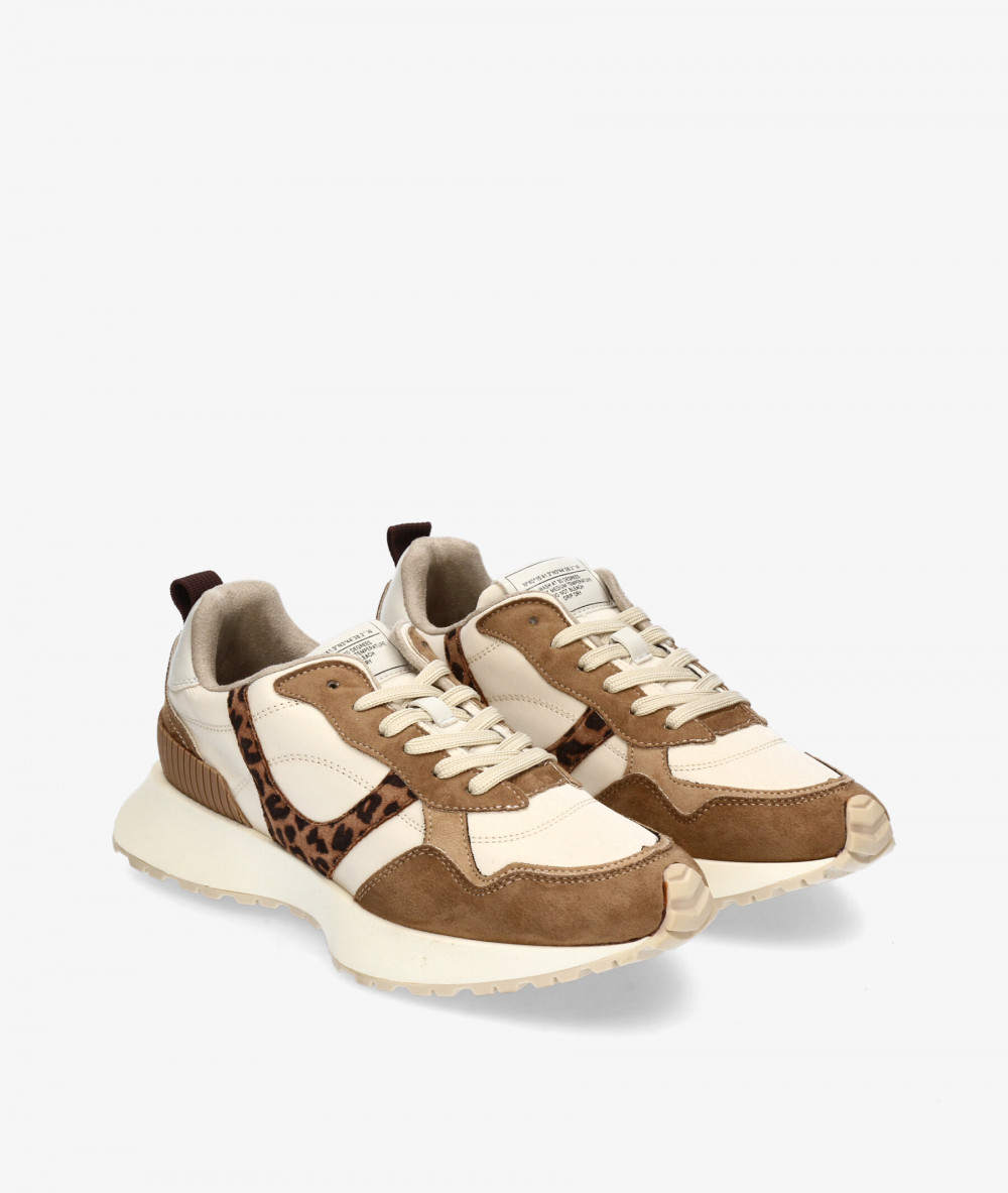 Deportivos CORINA  M4532 en beige Deportivos CORINA  M4532 en beige