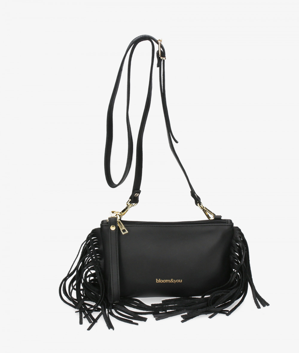 Elevate your look! Our Bag collection a combination of design, quality and comfort for your daily outfits