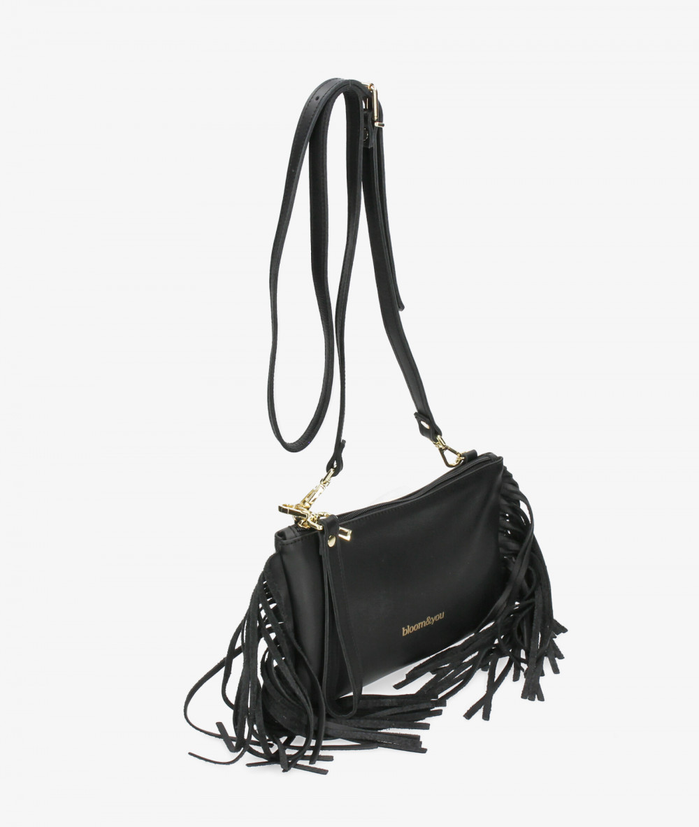 Elevate your look! Our Bag collection a combination of design, quality and comfort for your daily outfits