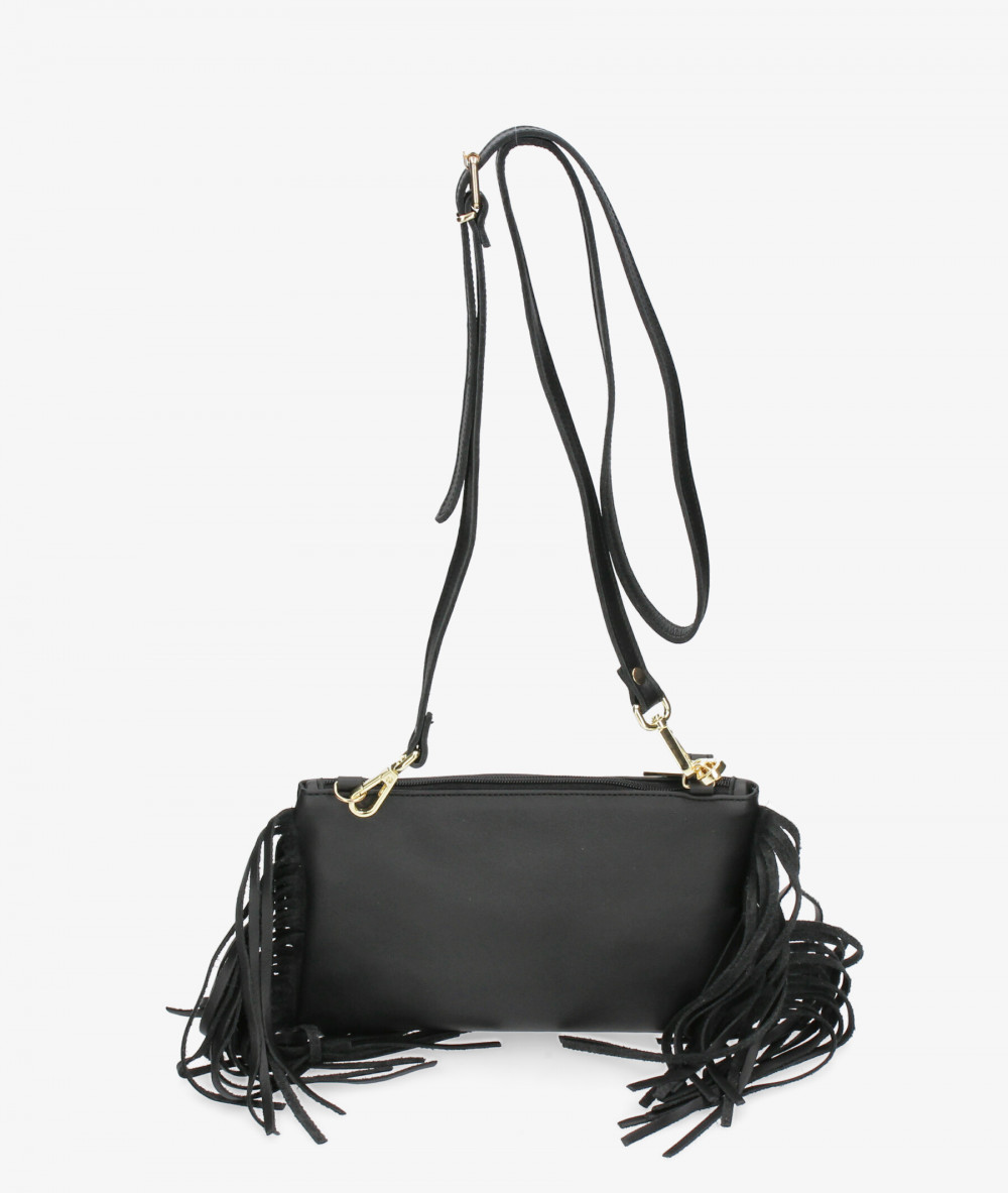 Elevate your look! Our Bag collection a combination of design, quality and comfort for your daily outfits