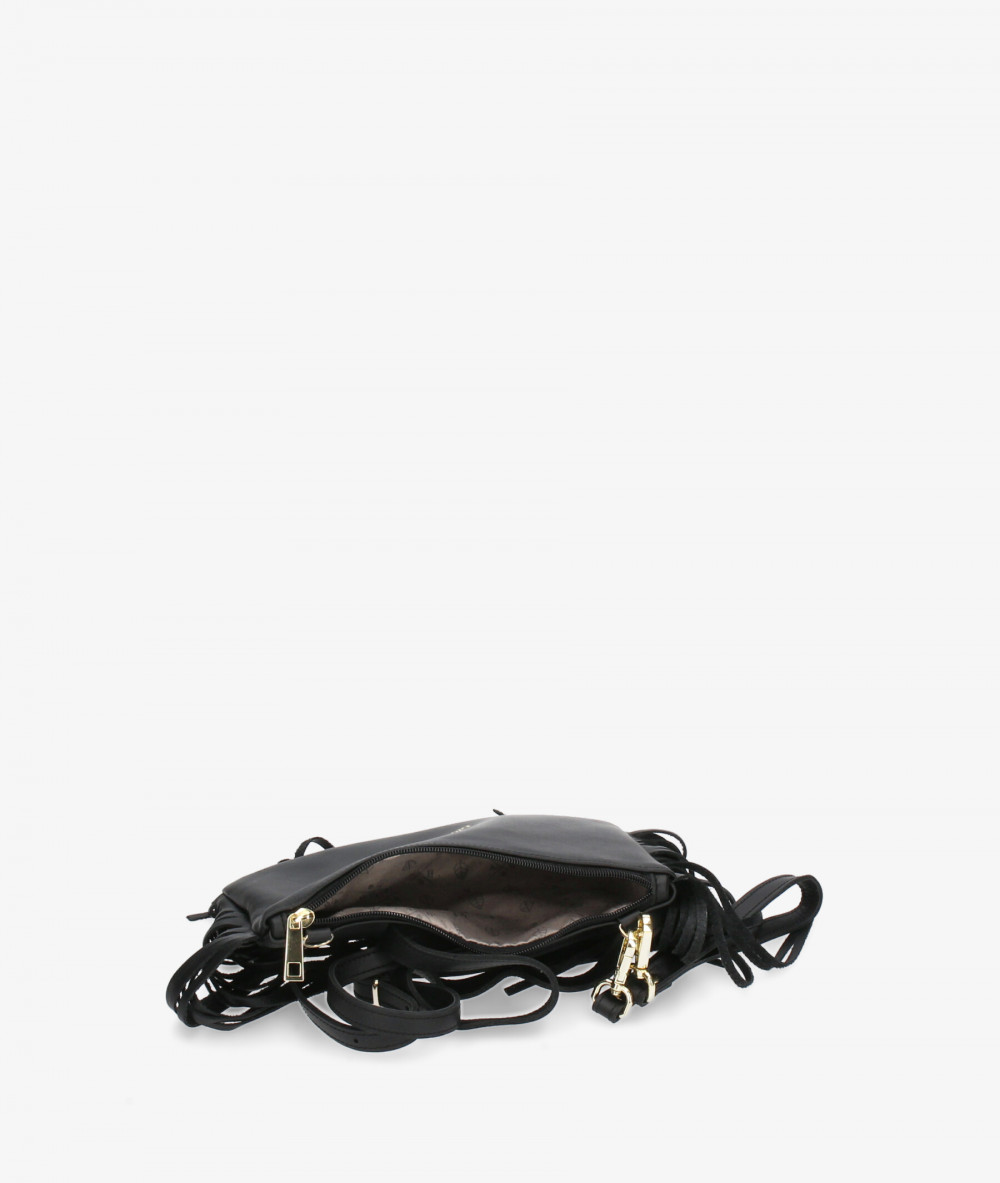 Elevate your look! Our Bag collection a combination of design, quality and comfort for your daily outfits