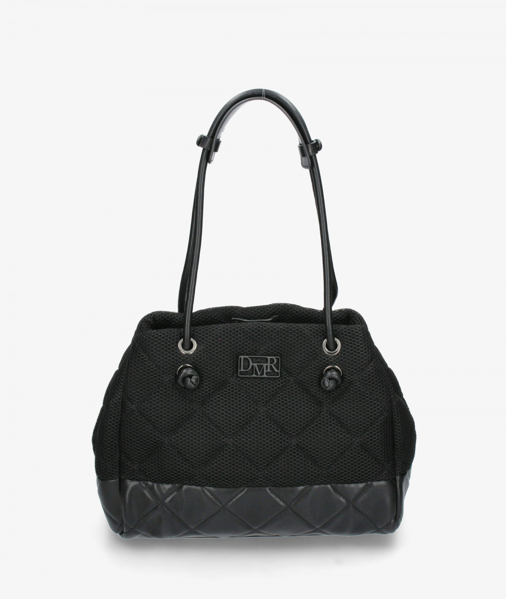Elevate your look! Our BOLSO de COLGAR collection a combination of design, quality and comfort for your daily outfits