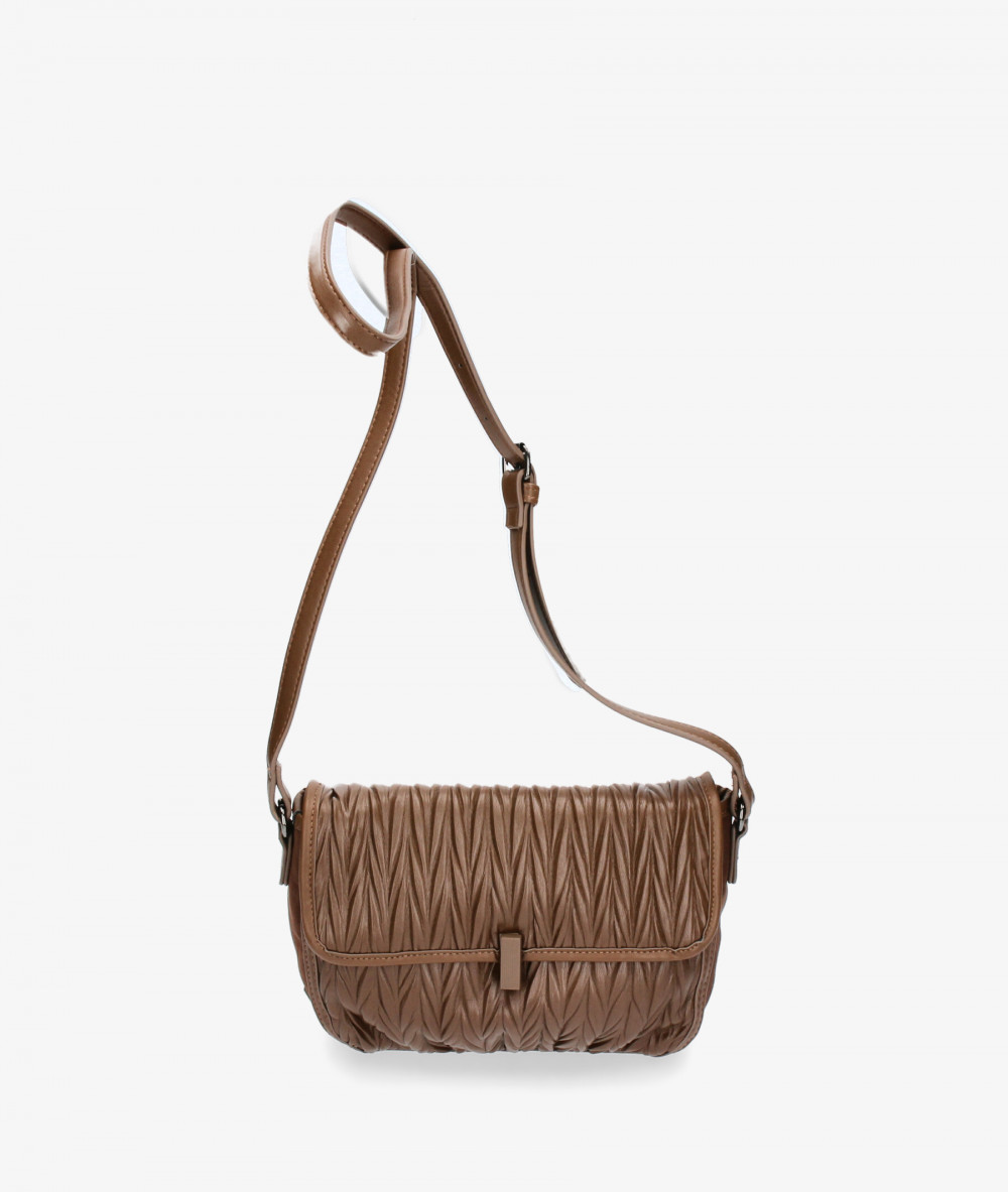 Elevate your look! Our Bag collection a combination of design, quality and comfort for your daily outfits