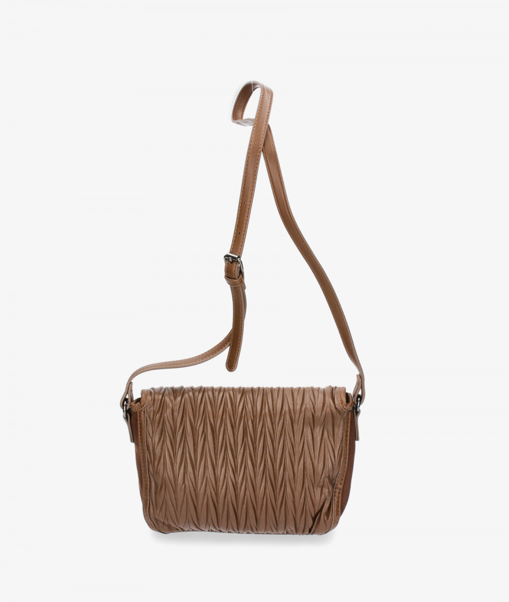 Elevate your look! Our Bag collection a combination of design, quality and comfort for your daily outfits