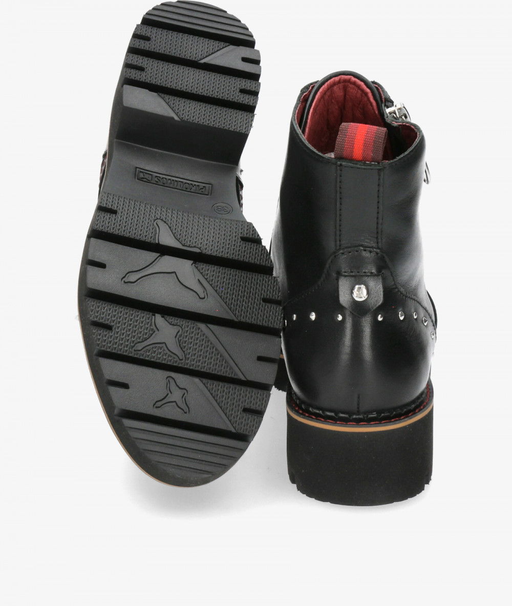 Botines Pikolinos W6S-8619 en negro