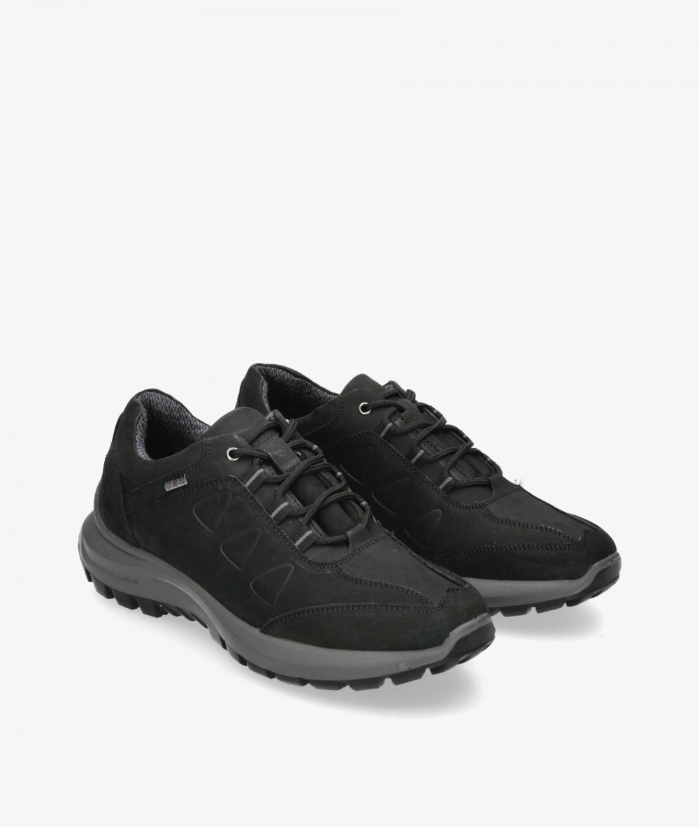 Zapatos casual St. Gallen SAXO-03 en negro Zapatos casual St. Gallen SAXO-03 en negro