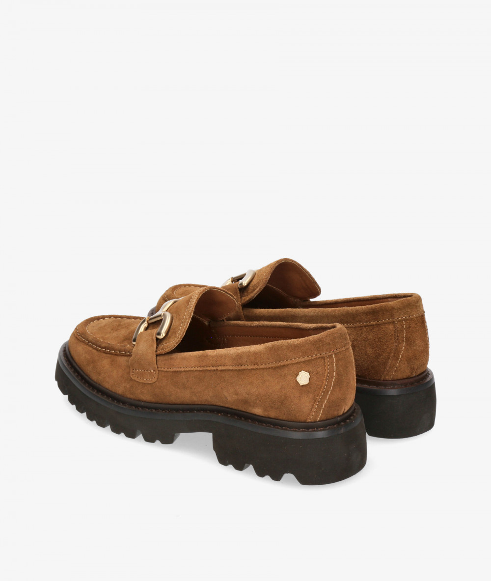 Mocasines Carmela 161952 en serraje cuero