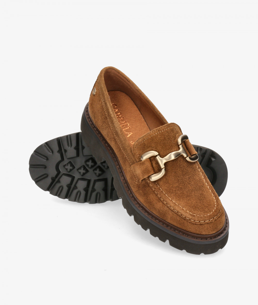 Mocasines Carmela 161952 en serraje cuero